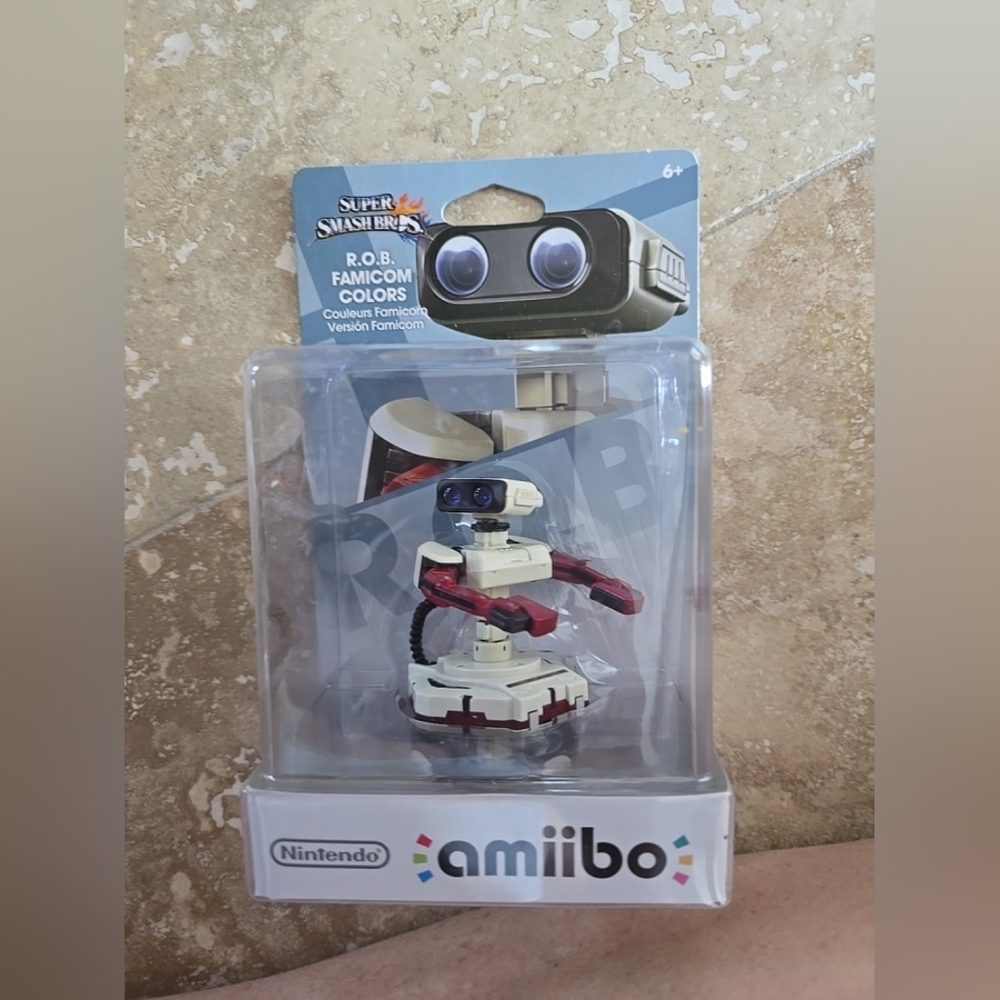 Nintendo Amiibo R.O.B. Famicom Colors